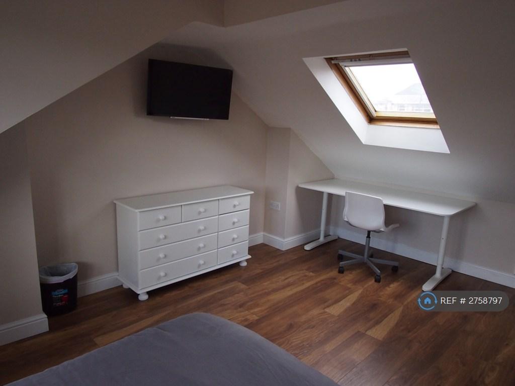 Room 6 -2