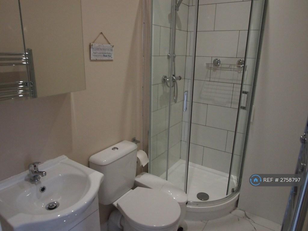 Room 1 En-Suite