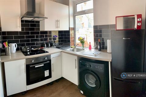1 bedroom flat to rent, Carr View Avenue, Doncaster, DN4