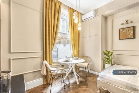Studio to rent, Lillie Road, London, SW6