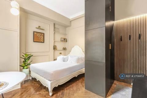 Studio to rent, Lillie Road, London, SW6