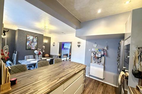 4 bedroom semi-detached house for sale, Fergusons Lane, Denton Burn, Newcastle upon Tyne, Tyne and Wear, NE15 7PL