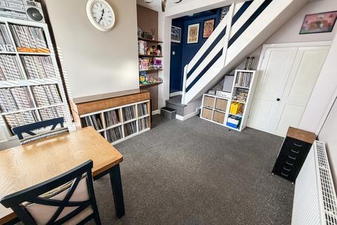 2 bedroom terraced house for sale, Well Street, Staffordshire ST1