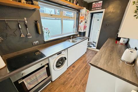 2 bedroom terraced house for sale, Well Street, Staffordshire ST1