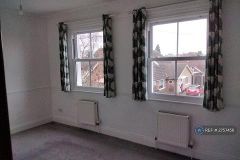 2 bedroom end of terrace house to rent, Main Road, Biggin Hill, TN16