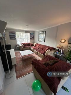 3 bedroom detached house to rent, The Myrke, Datchet, Slough, SL3