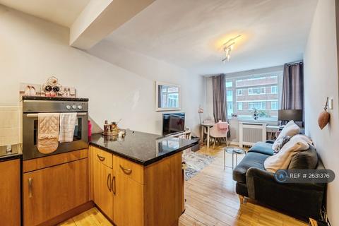 1 bedroom flat to rent, Ormonde Court, London, SW15