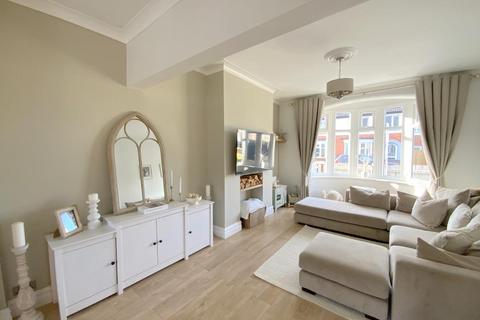 3 bedroom semi-detached house for sale, Woodsley Avenue, Cleethorpes