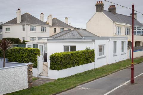 2 bedroom bungalow to rent, La Route De La Haule, St. Lawrence, Jersey