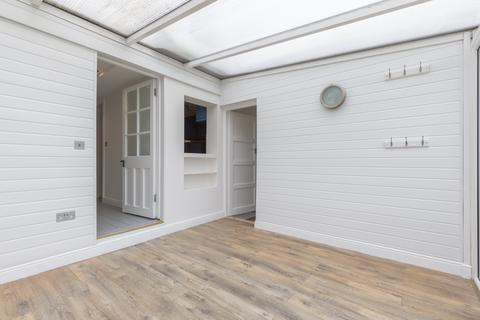 2 bedroom bungalow to rent, La Route De La Haule, St. Lawrence, Jersey