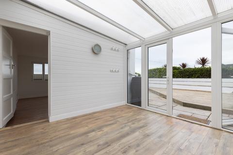2 bedroom bungalow to rent, La Route De La Haule, St. Lawrence, Jersey