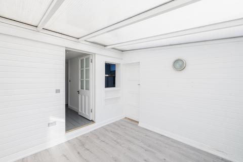 2 bedroom bungalow to rent, La Route De La Haule, St. Lawrence, Jersey