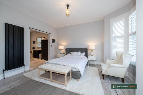 5 bedroom house for sale, Ingersoll Road, Shepherds Bush, W12