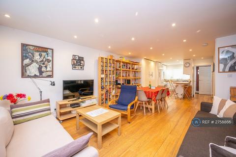 2 bedroom flat to rent, Brecknock Road, London, N7