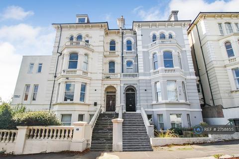 1 bedroom flat to rent, Cornwallis Gardens, Hastings, TN34