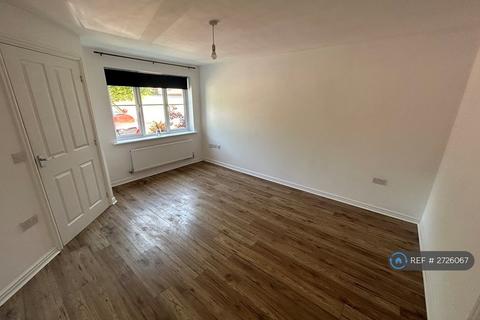 3 bedroom semi-detached house to rent, Gatehouse View, Pembroke, SA71