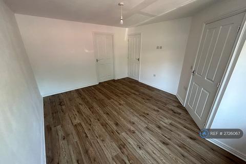 3 bedroom semi-detached house to rent, Gatehouse View, Pembroke, SA71
