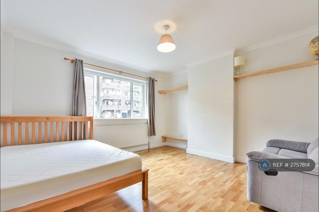 Room 4 (Currently Taken)