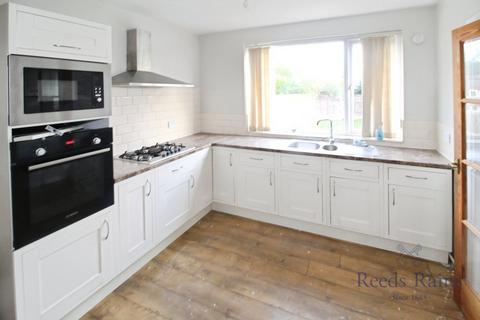 3 bedroom semi-detached house for sale, Middleton Road, West Yorkshire LS10