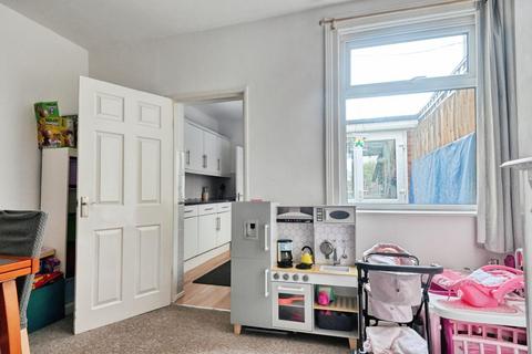 3 bedroom terraced house for sale, Amington Road, Tamworth, Staffordshire