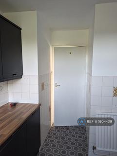 2 bedroom flat to rent, South Meadow Lane, Preston, PR1