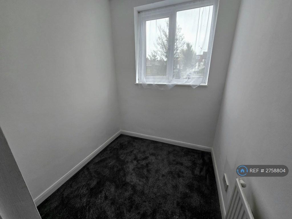 Small Bedroom