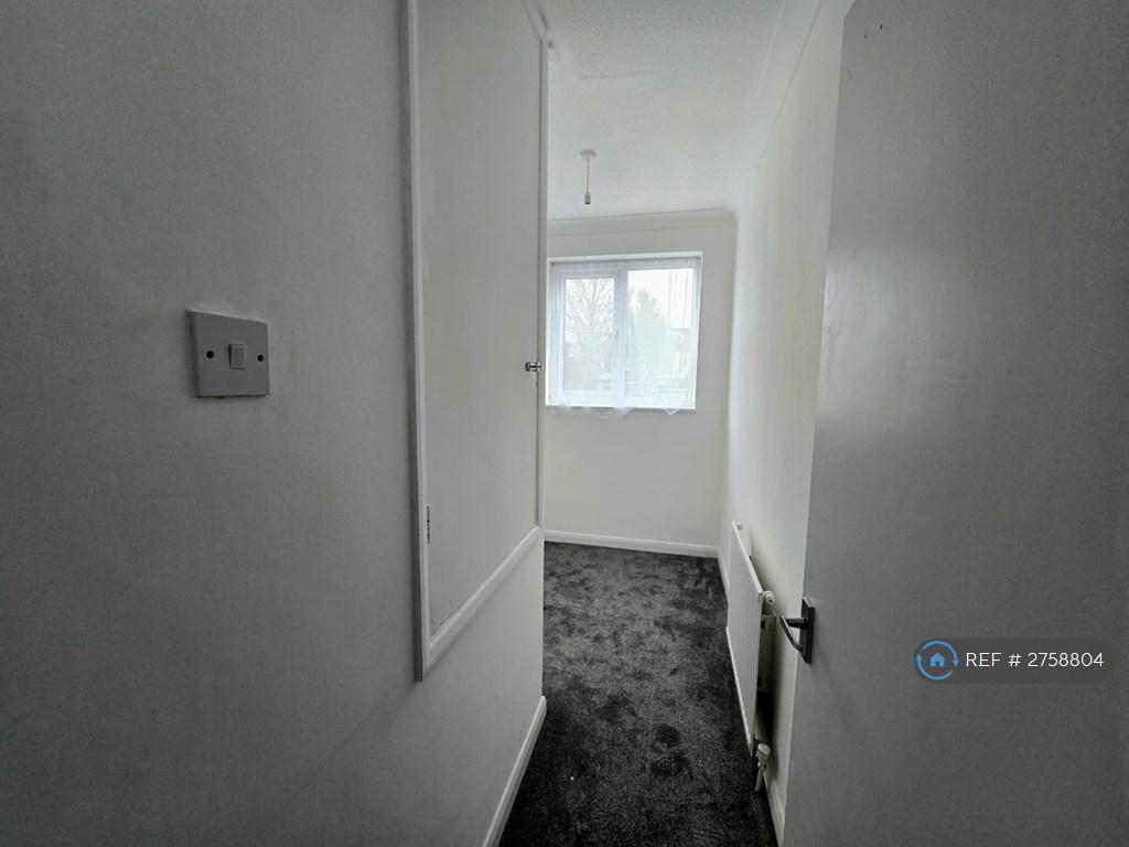 Small Bedroom