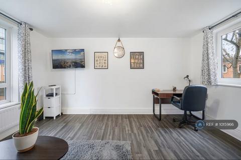 1 bedroom flat to rent, Westdean Close, London, SW18