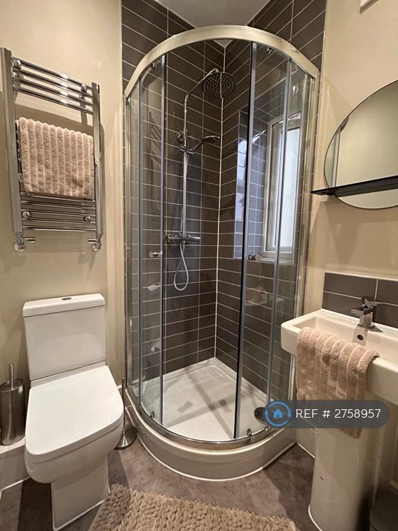 Bathroom Studio 2