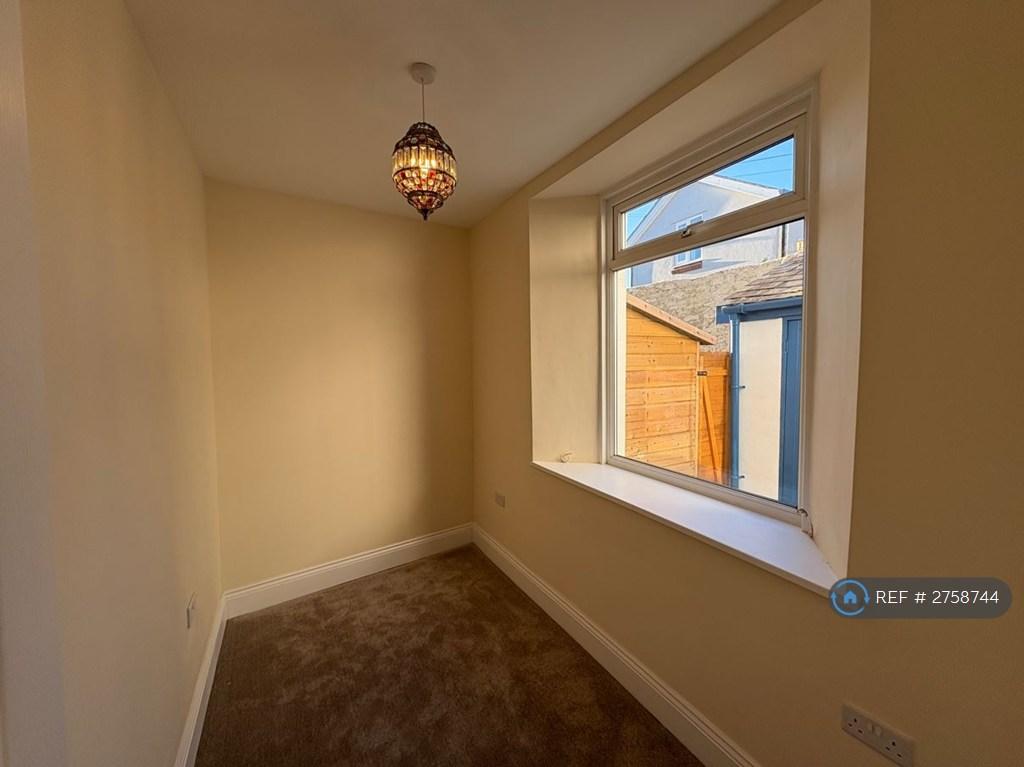 Bedroom2