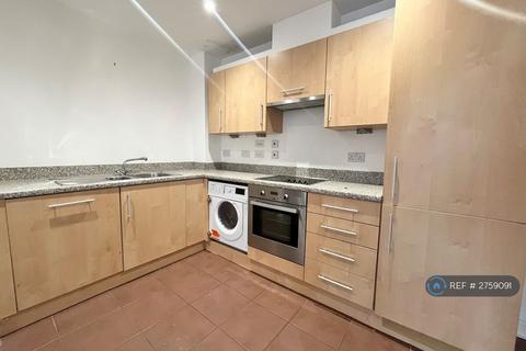 2 bedroom flat to rent, Queens Road, Nottingham, NG2