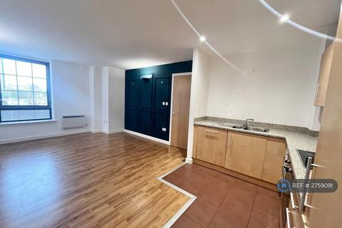 2 bedroom flat to rent, Queens Road, Nottingham, NG2