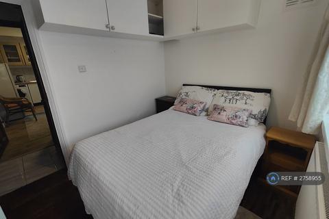 undefined, Chaplin Road, Wembley, HA0