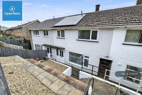 3 bedroom terraced house to rent, Holly Road, Risca, Newport, NP11