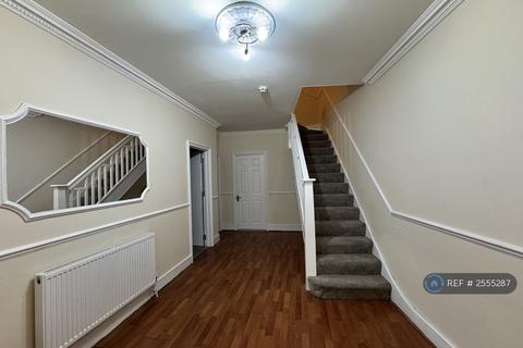 undefined, Fairlands Avenue, Thornton Heath, CR7