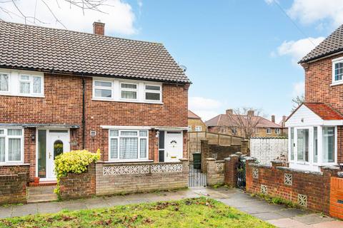 3 bedroom end of terrace house to rent, Flimwell Close, Bromley, BR1