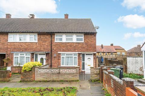 3 bedroom end of terrace house to rent - Flimwell Close, Bromley, BR1