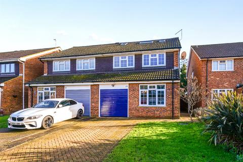 5 bedroom semi-detached house for sale, Oaklea, Guildford GU12