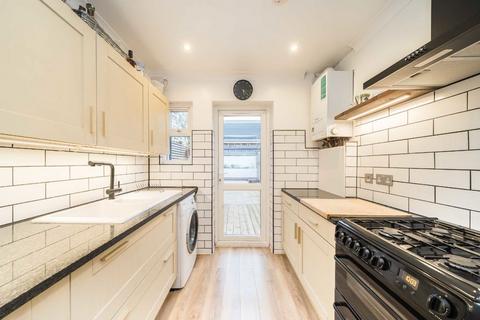 2 bedroom flat for sale, Inglemere Road, Tooting CR4