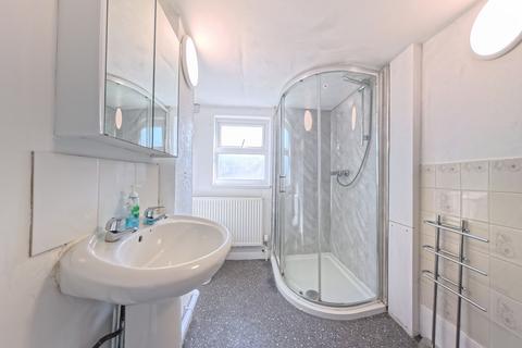 5 bedroom terraced house to rent, Roundhill Crescent BN2