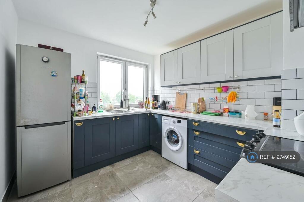 Modern Kitchen With Integrated Appliances