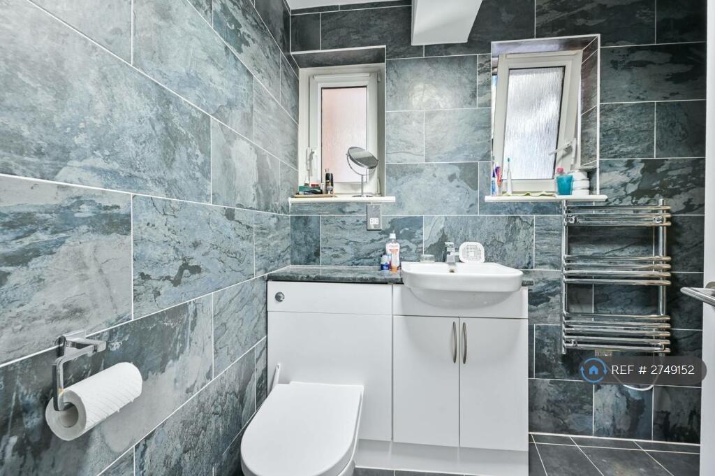 Modern Bathroom