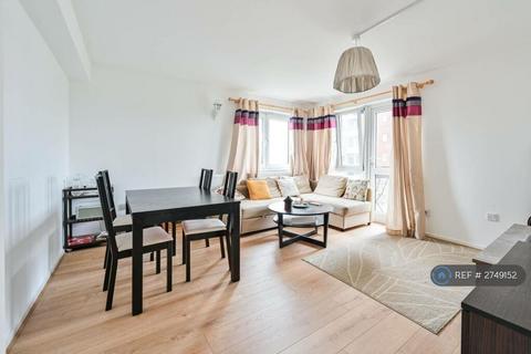 2 bedroom flat to rent, Broadmayne, London, SE17