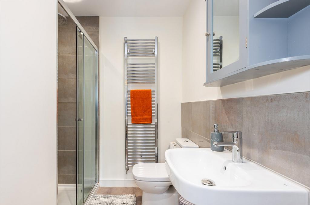 Master En-Suite