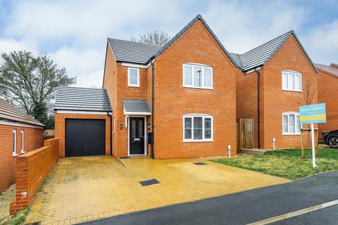 3 bedroom detached house for sale, Lancaster Road, Swaffham