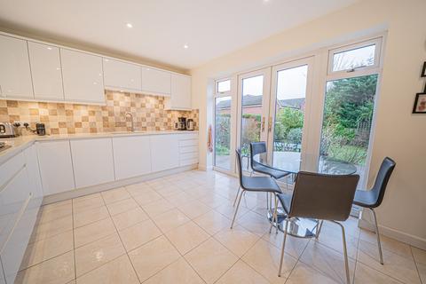 4 bedroom detached house for sale, Bushwood Drive, Dorridge, B93