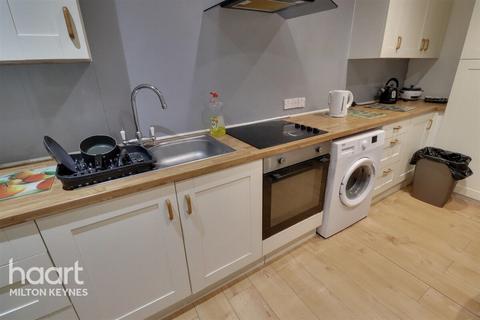1 bedroom in a house share to rent, North Row, Central Milton Keynes