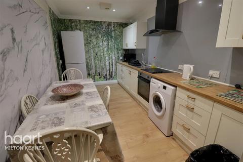 undefined, North Row, Central Milton Keynes