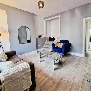 3 bedroom semi-detached house for sale, Windmill Road, Coventry CV7
