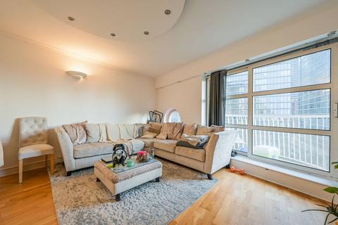 Cascades Tower, Canary Wharf, London, E14